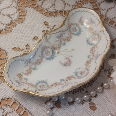 Theodore Havilland Limoges Halbmond Halbmond Schmuck Schale blaue Schleife Rosen Swags