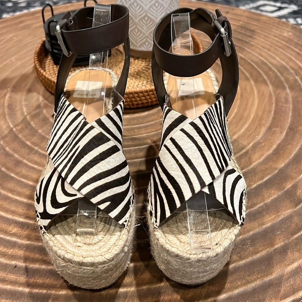 Dolce Vita Carsie Wedge Sandal Zebra Brown