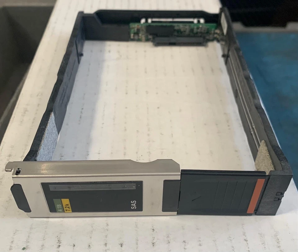 4U 60 Bay LFF SAS3 12Gbs JBOD Storage Expander w SAS Inteposer all 60 caddies - Image 4 of 4