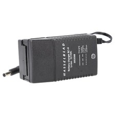 Hasselblad BC-H Caricabatteria Li-ion 7,2 VDC 3053568 solo con spine UK (I99E)