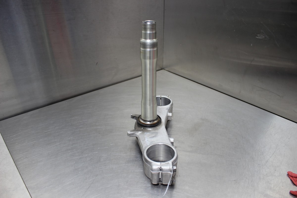 04-05 ZX10R ZX10 ZX-10R Lower Triple Tree Clamp Steering Stem | eBay