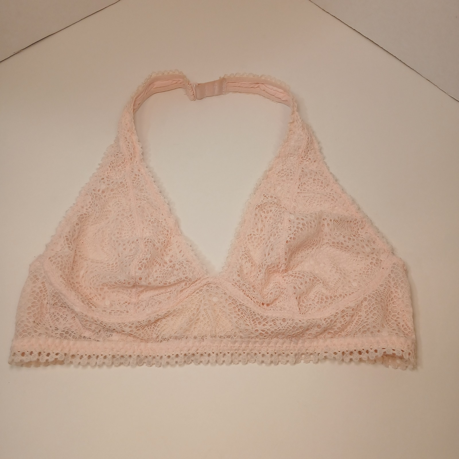 Victoria's Secret Lace Halter Bralette Pink Wireless Unlined Adjustable M