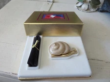 Vintage Estee Lauder Compact w Box & Bag Cream Snail FULL & EXCELLENT Unused