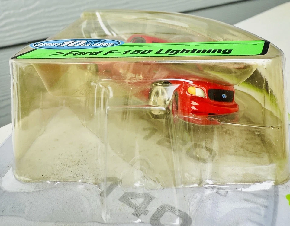 Racing Champions The Fast & Furious Ford F-150 Lightning Red 1/64 Series 10 Rare - Image 4 of 4