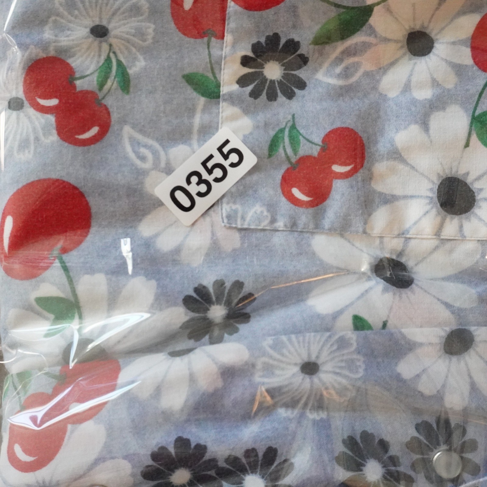 VTG Simply Basic Blue Cherry Daisy Print Sleevele… - image 8