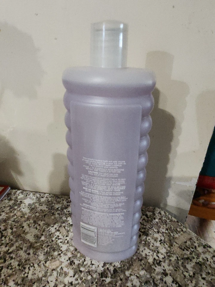 Avon Sugar Plum Cream Bubble Bath Delight 24 Oz. 2011 New Old Stock t - Image 2 of 4