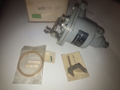 NEW GENUINE BAILEY METER CO.  408250 E2 PNEUMATIC RECEIVER WITH ACCESS. 408250E2