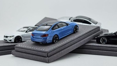 DAP model 1:64 M4 F82 Performance Coupe Abu Dhabi Blue Diecast Collectible Gift