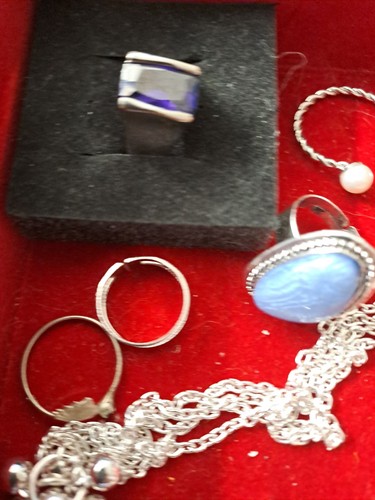 Lot de bijoux fantaisie , modernes, anciens et/ou vintage - Imagen 9 de 22