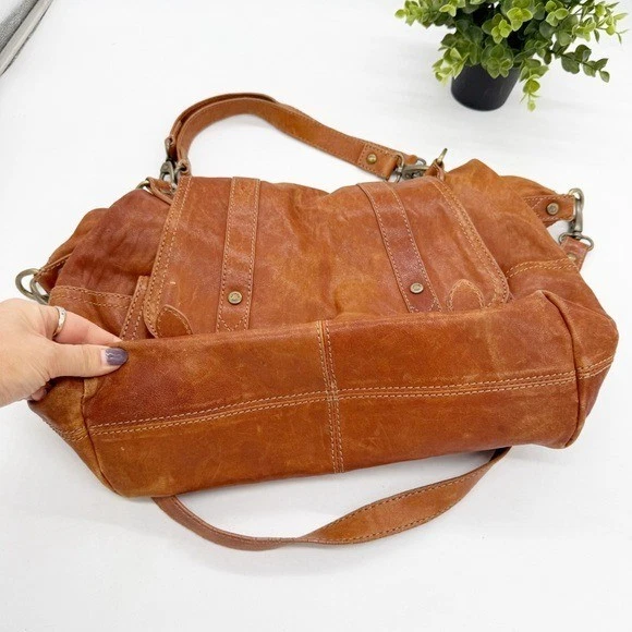 Andrew Marc Bolso Hobo de Cuero Marrón Bandolera Correa Boho Grunge Slouchy Distress Foto 3 de 4