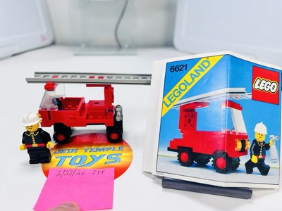 1984 Lego Legoland 6621 Fire Truck 100% complete with instructions