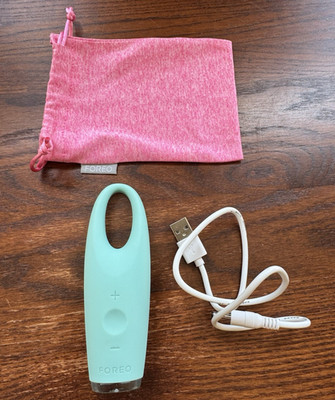 FOREO IRIS Eye Massager Facial Massager Mint Green USB Rechargeable Waterproof