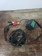 DelTran Battery Tender Junior 12V 750mA Battery Trickle Charger Maintainer EUC