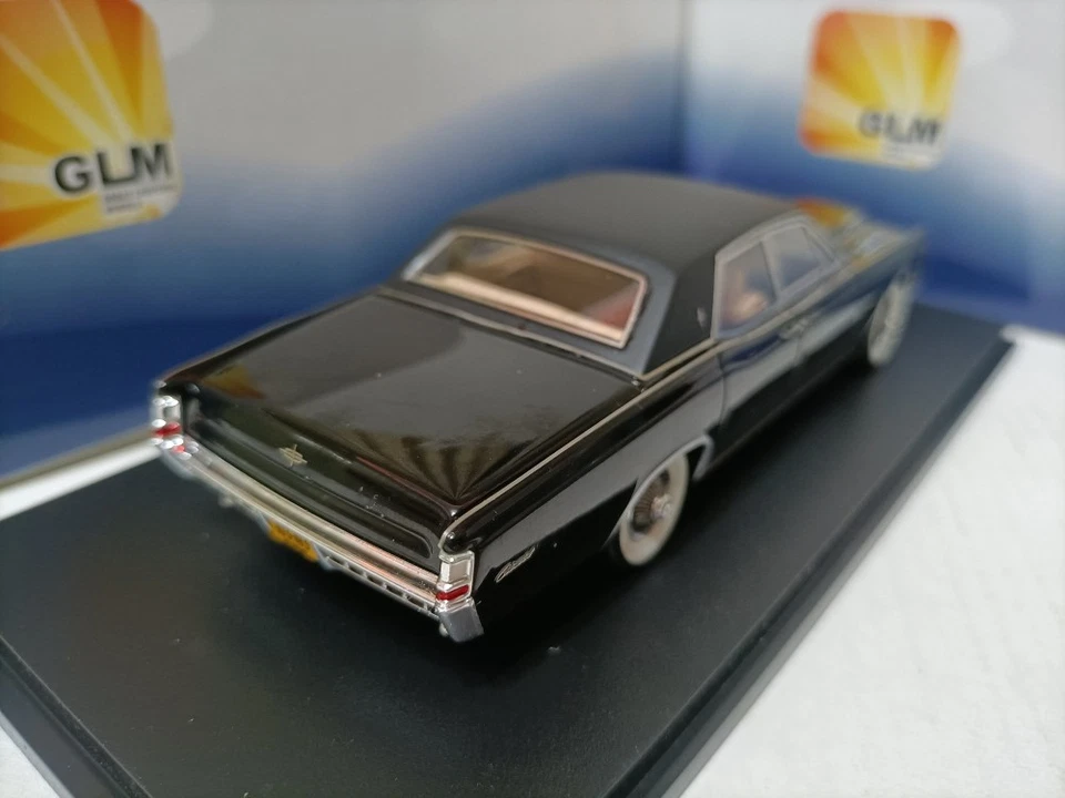 Lincoln Continental GLM 1:43 sedán de dos puertas modelo Lincoln Continental 1969 negro Foto 3 de 4