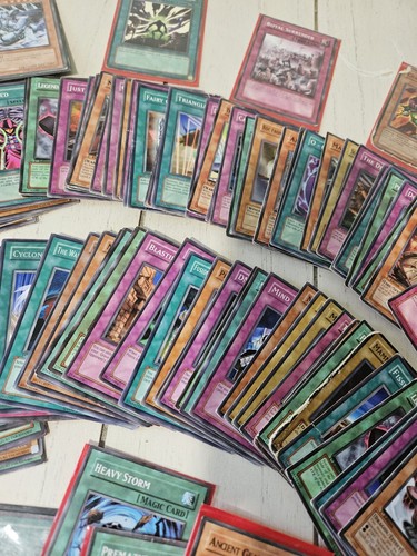 Vintage YU-GI-OH Cards Yugioh Trading Card Lot 1996 Konami - Picture 8 of 8