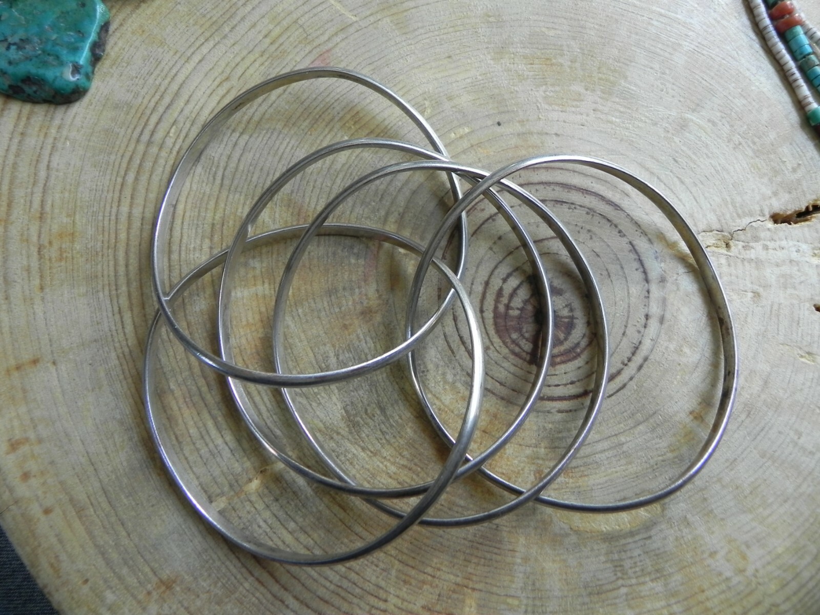 5 Interlocking Silver Plated Wavy Bangles Bracele… - image 4