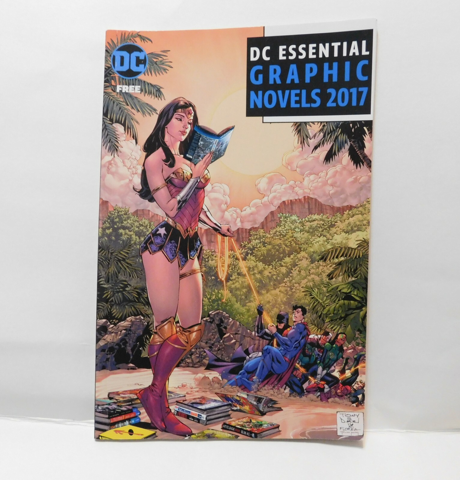 DC Essential Graphic Novels Wonder Woman Cover 2017 New Superman Batman