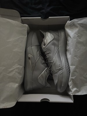 Size 15 Nike PG 3 NASA 50th