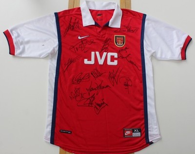 1998-99 Arsenal Home Shirt Squad Signed inc. Bergkamp, Vieira