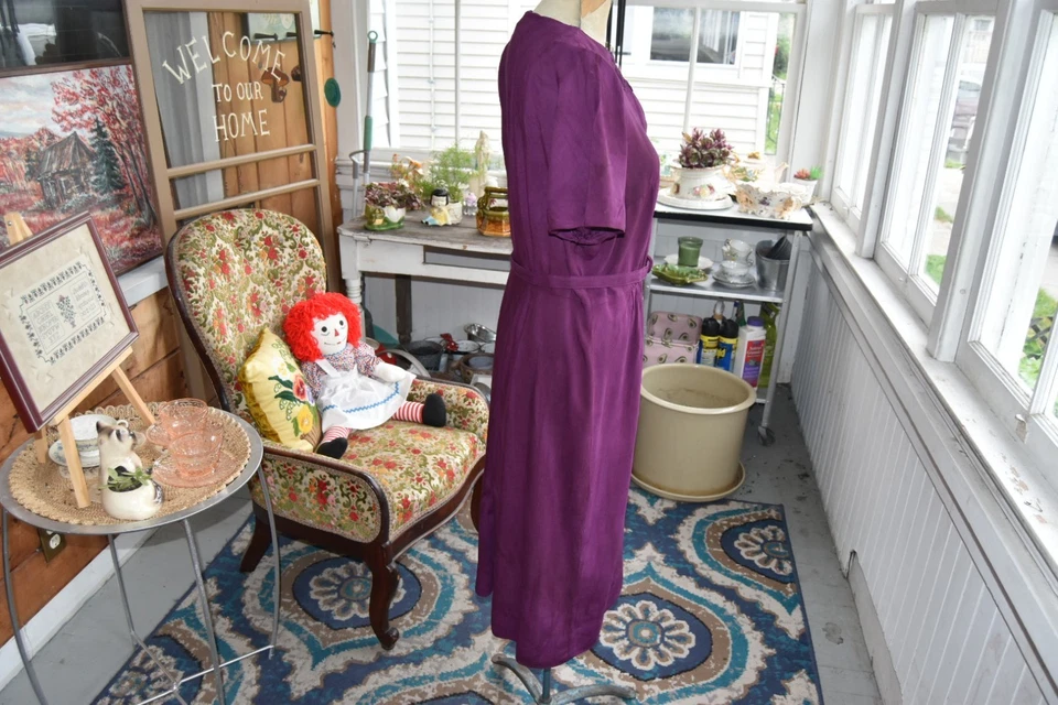 Vintage 1940s John Michaels Dress Hand Dyed Embroidered Closures Purple Large - Image 2 of 4