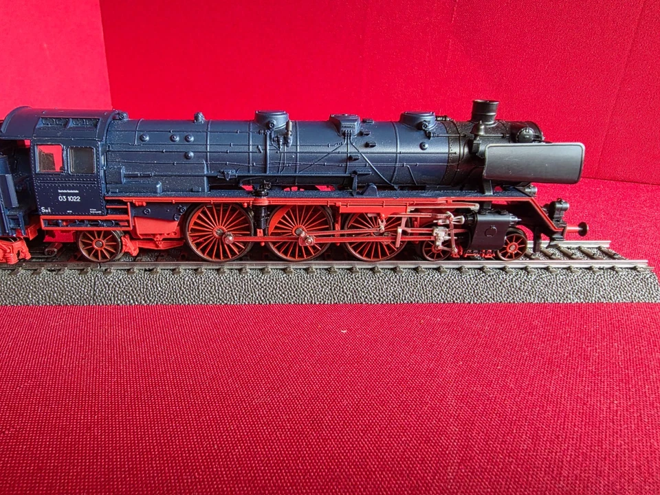 Märklin 29845 - Dampflok - Guter Zustand - (147) - S047-147 - Bild 4 von 4