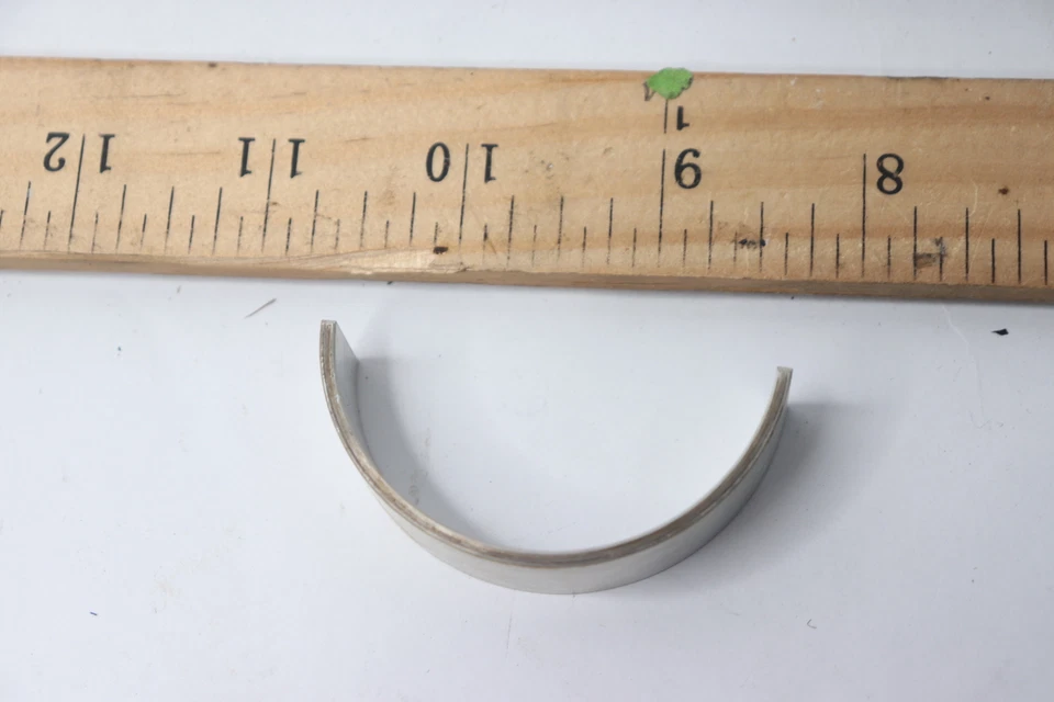 Carcasa de cojinete superior 11247841703 Foto 2 de 3