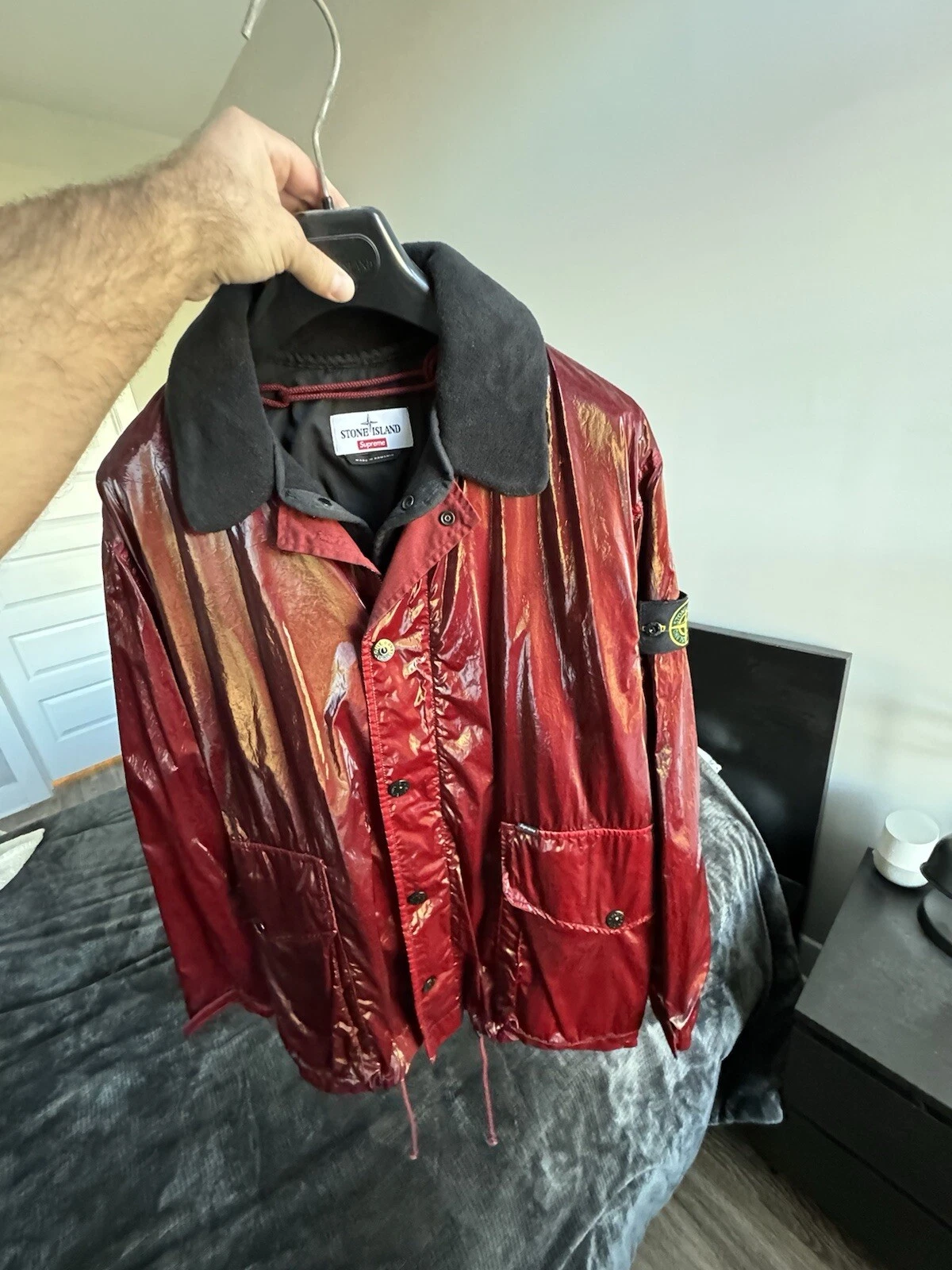 Lumière en soie Supreme Stone Island neuve 