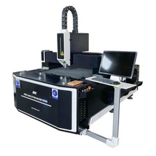 1000W Optical Fiber Laser Cutting Machine 900x1300mm Metal Sheet Cutting Machine