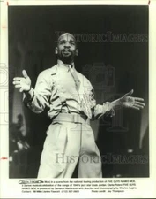 Press Photo Keith Tyrone in "Five Guys Named Moe" a musical - sap41657