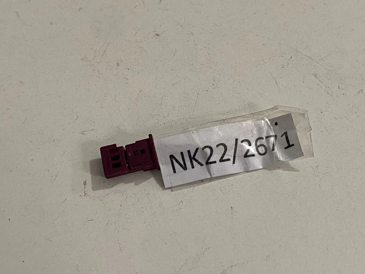 Genuine Mercedes-Benz Wiring Loom Harness Plug Connector 