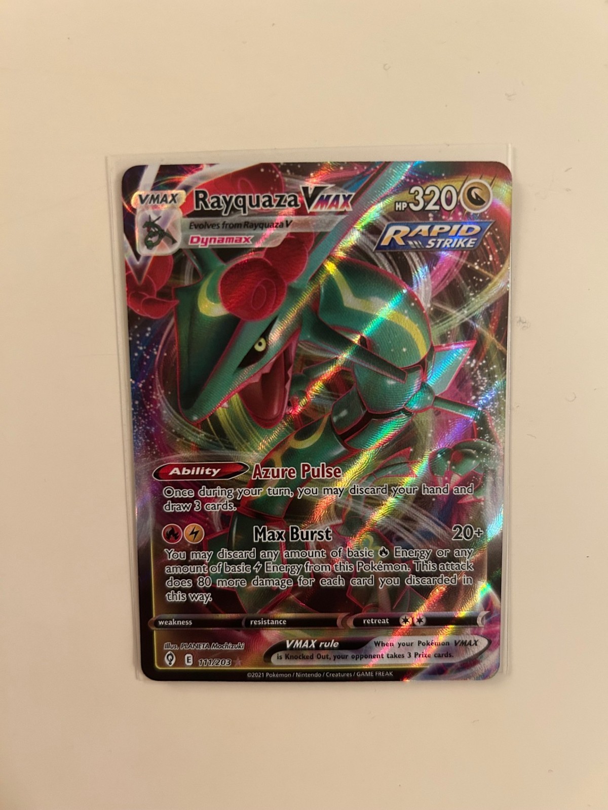 Pokémon TCG Rayquaza VMAX Evolving Skies 111/203 Holo Ultra Rare - NM