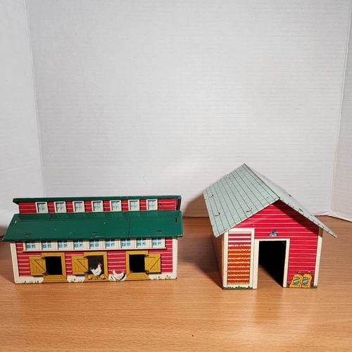 Vintage MARX Chicken Coop/Hen House Bldg  & Corn Crib Bldg - Tin Lithograph