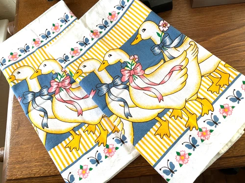Vintage COUNTRY FARM GEESE Ribbon Bows Cottage Florals UNUSED COTTON PAIR