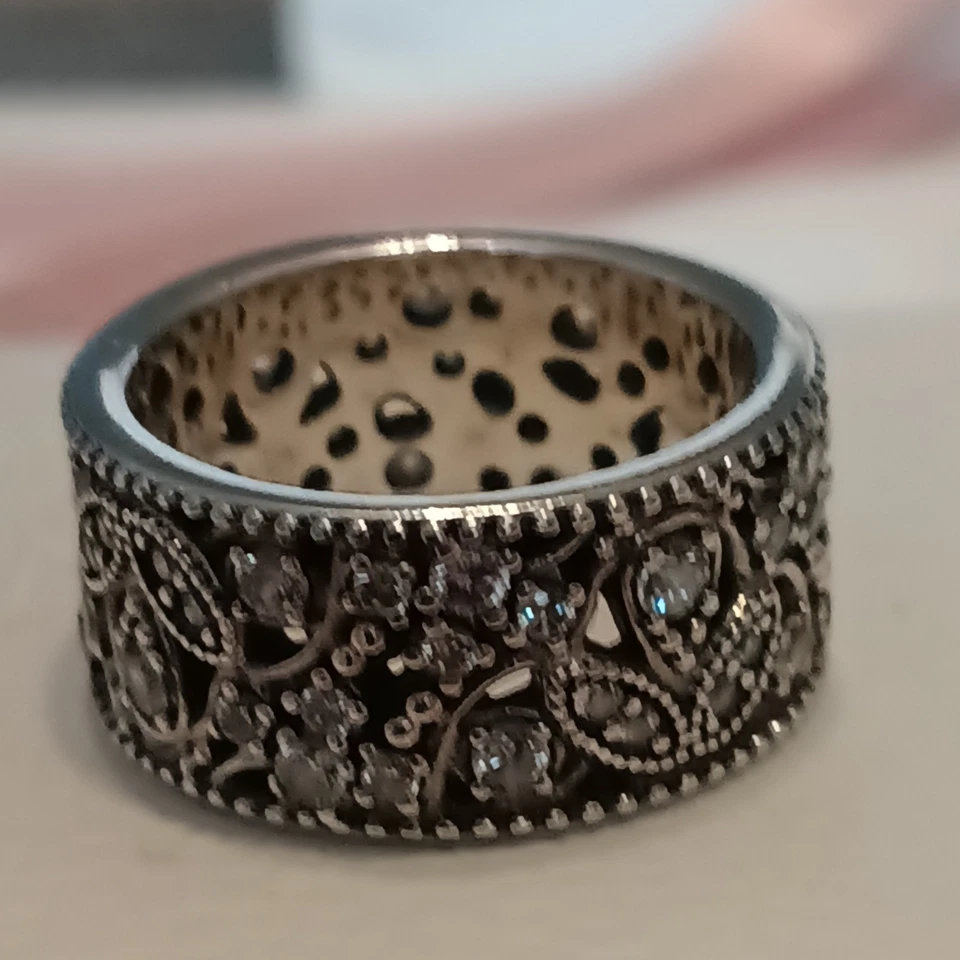 Authentic Pandora Retired Shimmering Leaves Statement Ring Size 52/ EUR 58 - Image 4 of 4