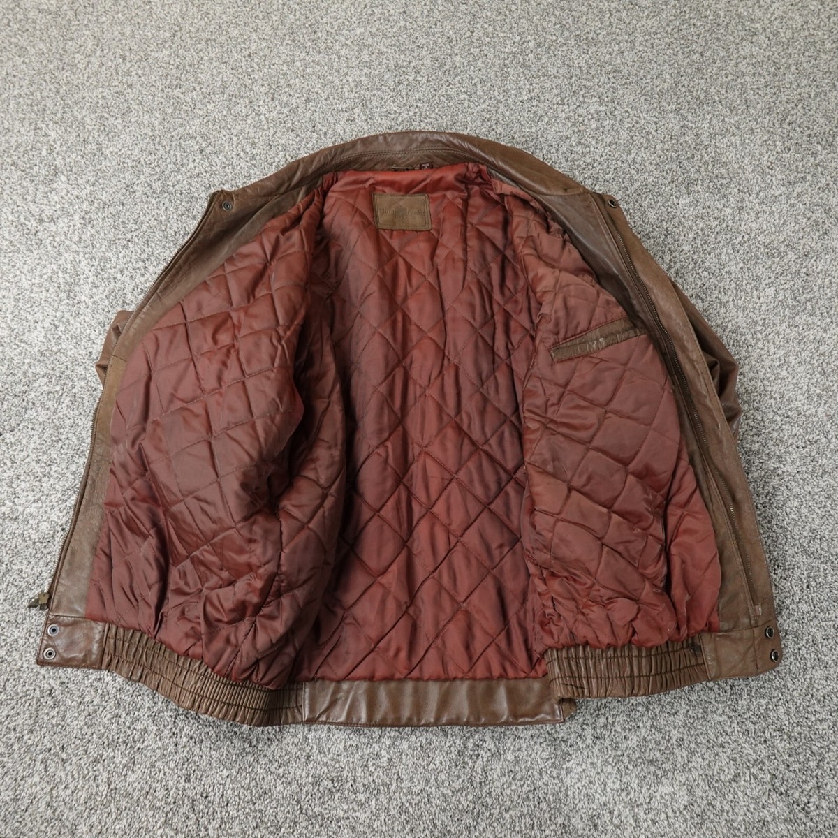 s-l1200.jpg s-l1200.jpg