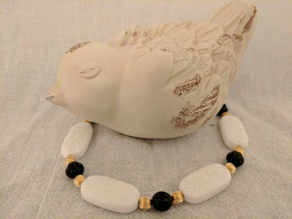 Vintage Czech glass bead bracelet with gold filled spacers and lobster clasp 8.25 inches-image