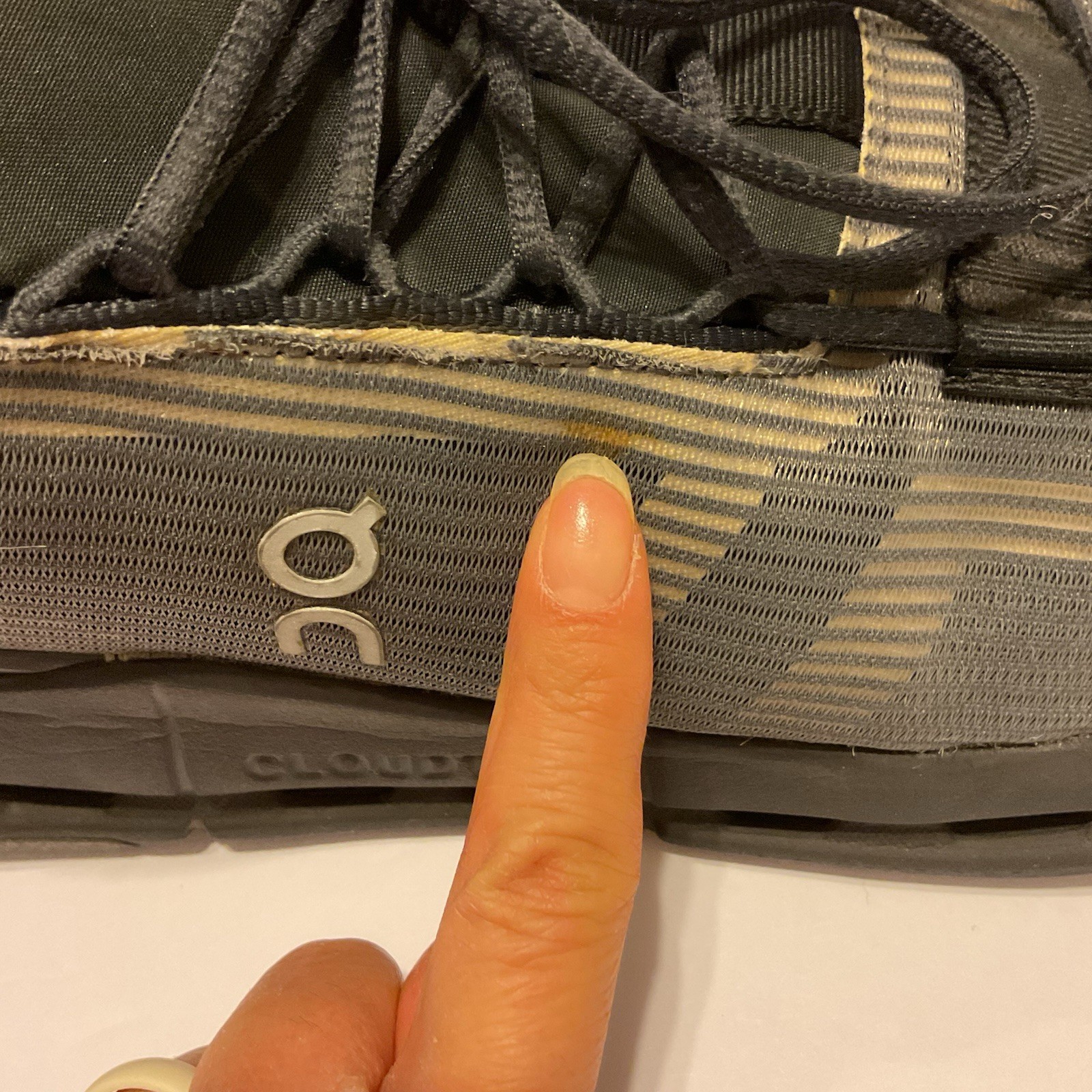 On Cloud On Running Cludnova Void Eclipse Undyed … - image 11