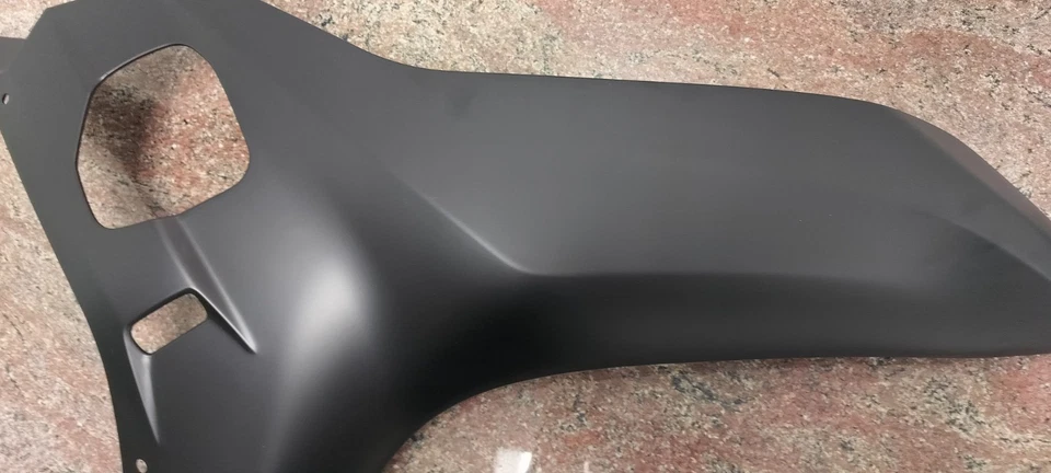 [NUEVO] Carenado medio superior derecho Yamaha YZF-R6 2017-2022 | recambio BN6-2835V-00 Foto 4 de 4