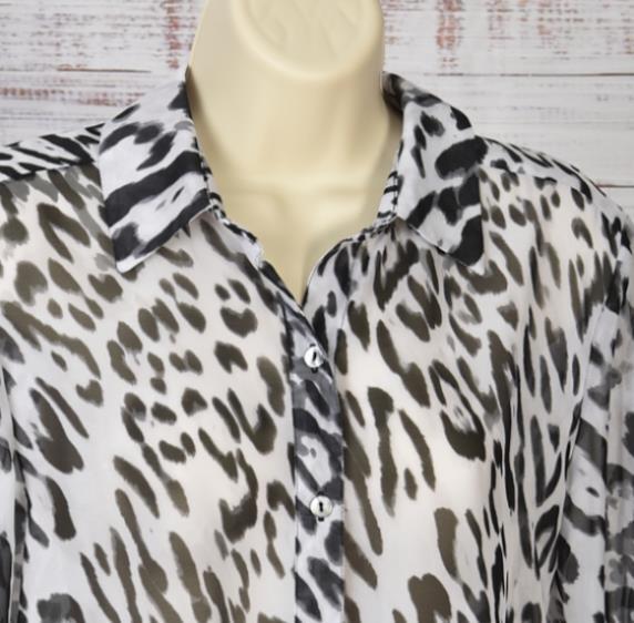Chicos White Leopard Sheer Button Down Dress Shir… - image 3