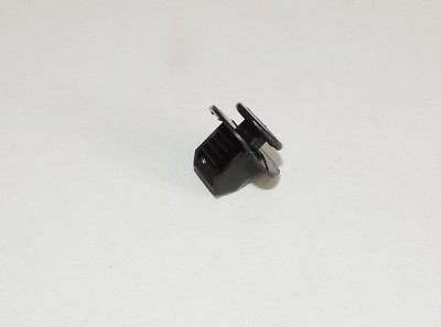 FIAT TYPE/SPRING FIXING TRUNK PANEL/REAR BONNET PANEL STOP