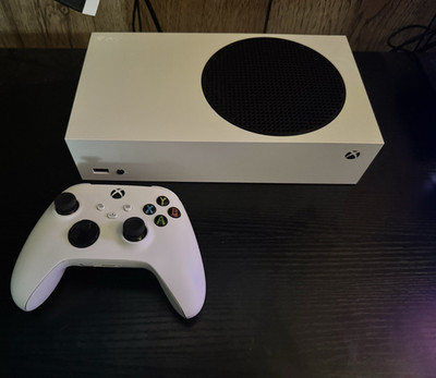 Microsoft Xbox Series S White 512GB 1440p Wi-Fi Console w/ Wireless Controller