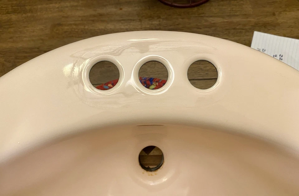 Fregadero ovalado de hierro fundido esmaltado rosa coral Kohler K-2904 de colección Foto 3 de 4