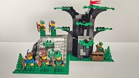 LEGO set #6066 Camouflaged Outpost w/inst. Vintage Castle Forestmen Archers