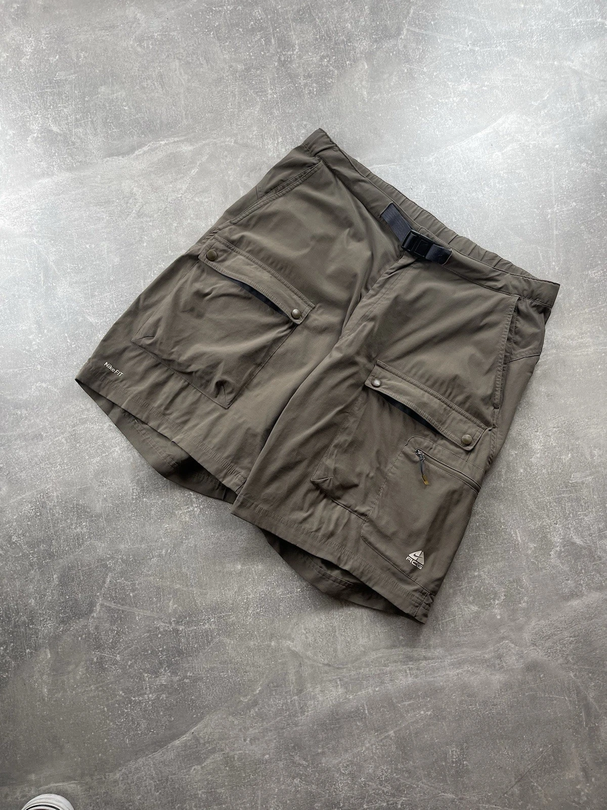 Nike ACG Vintage Archives Cargo Utility Hiking Shorts Brown XL 2000s