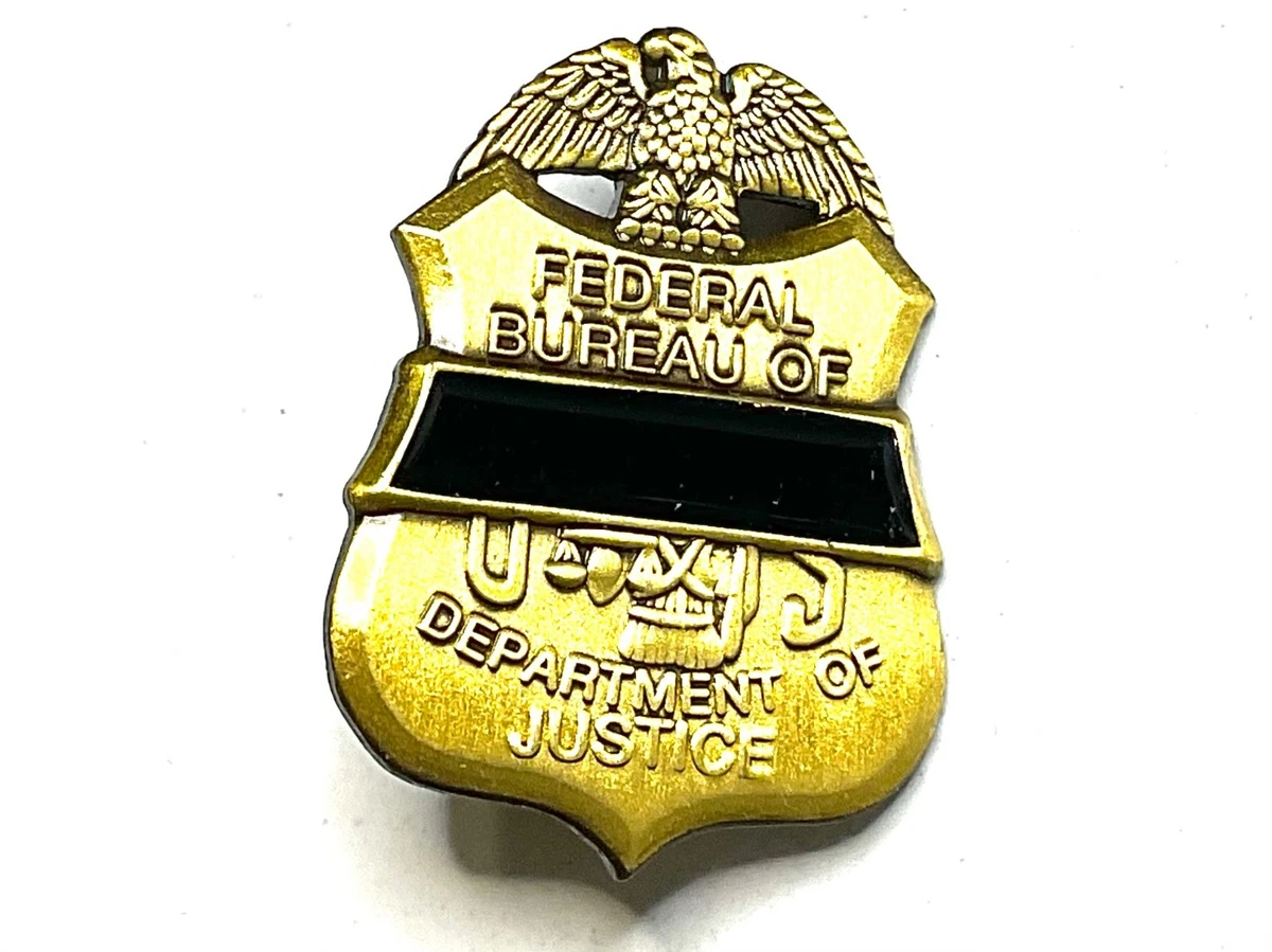 FBI 、襟章ピンバッジ。本物。 25+ Fbi Badge In Collectible Police Pins & Buttons for sale