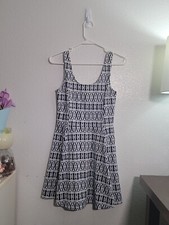 H&M small dress, casual attire for office work. Preloved petite dress.