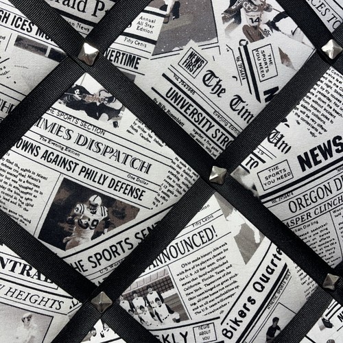 Picture, Memo, Pin, Ribbon Board Football Newspaper Theme Wall Hanging - Picture 3 of 6