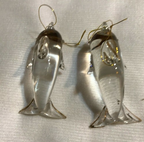 DOS DELFINES DE CRISTAL CON ADORNO DE ACENTO DORADO - Imagen 4 de 6