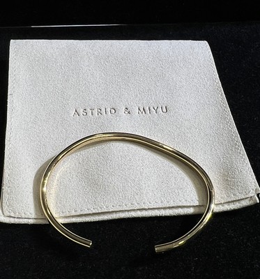 ASTRID AND MIYU CUFF BANGLE IN 18K GOLD PLATED STERLING SILVER