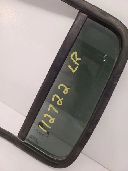 Chevrolet HHR 2006-2011 conductor trasero izquierdo puerta izquierda ventilación vidrio 15833396 Foto 2 de 4